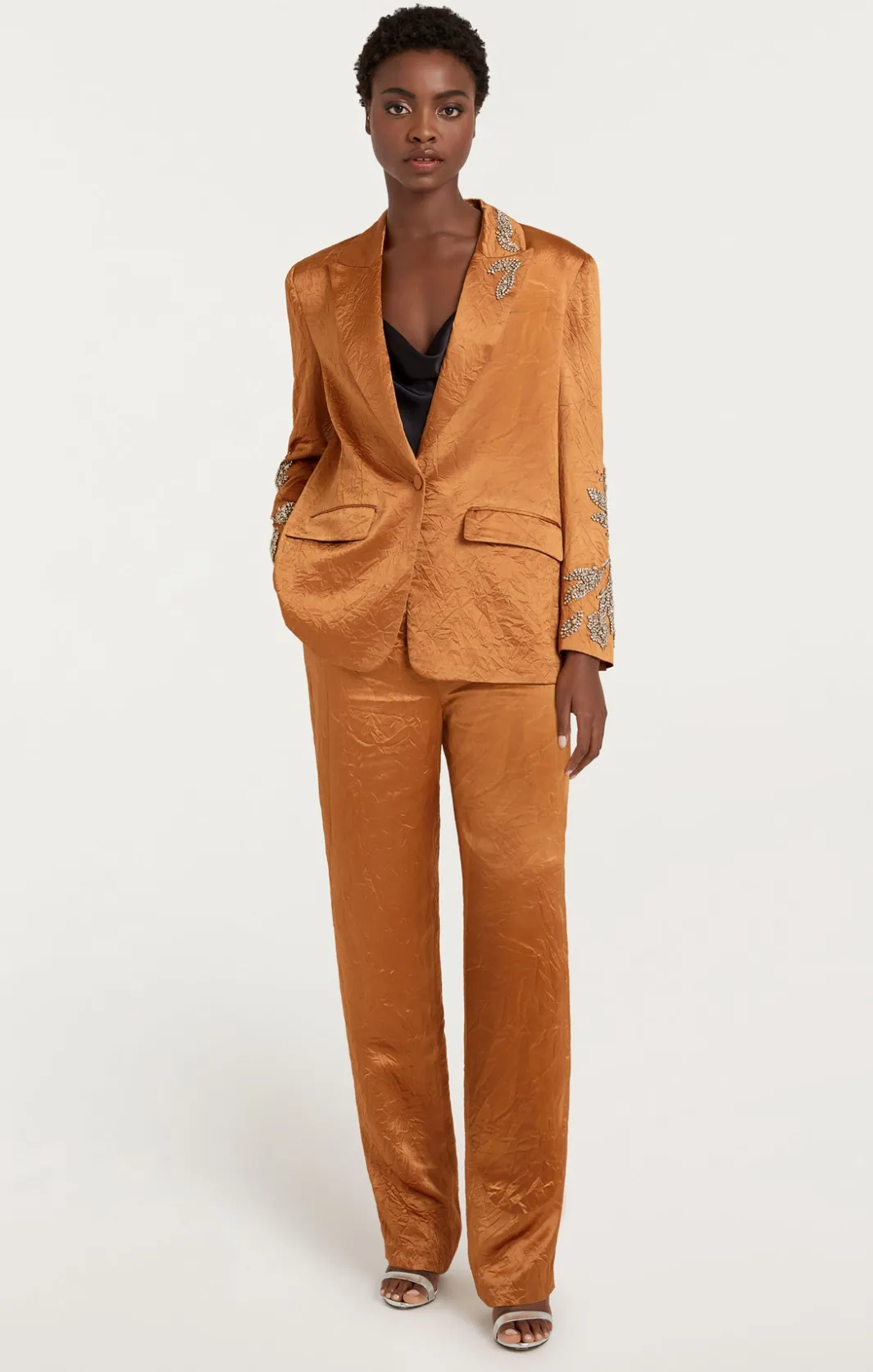 Jackets<Cinq à Sept Crystal Floral Embellished Cheyenne Blazer Pecan