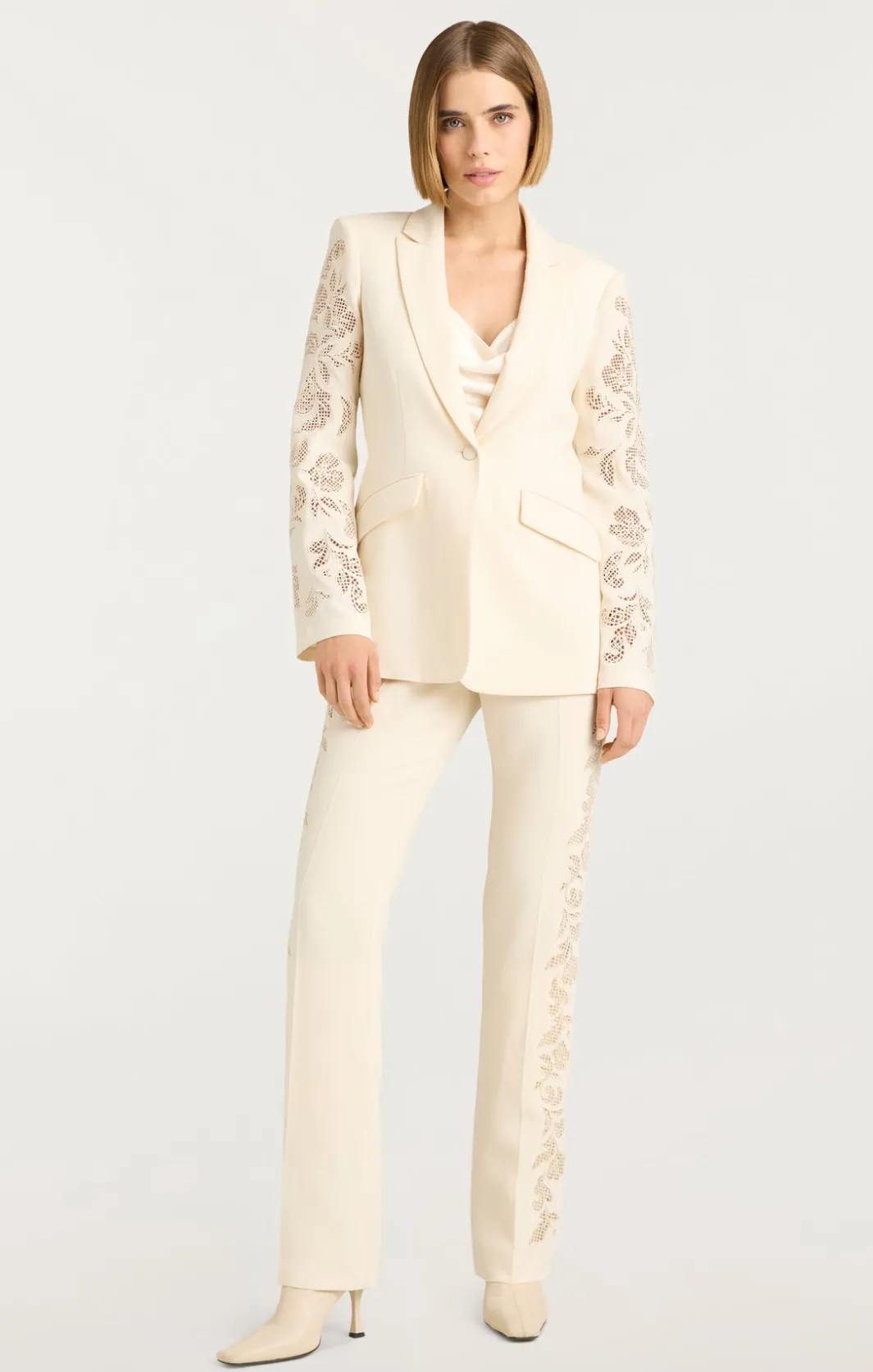 Blazers<Cinq à Sept Cutout Paisley Embellished Cheyenne Blazer Gardenia