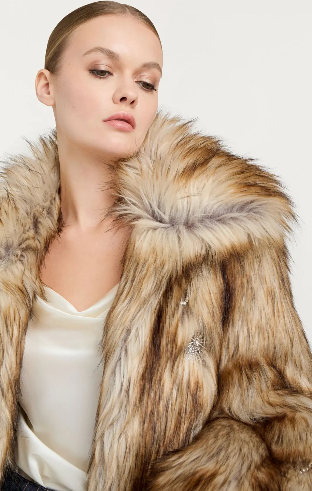 Jackets | Outerwear<Cinq à Sept Embellished Short Tenley Coat Natural
